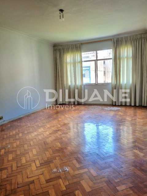 Apartamento à venda com 3 quartos, 115m² - Foto 2