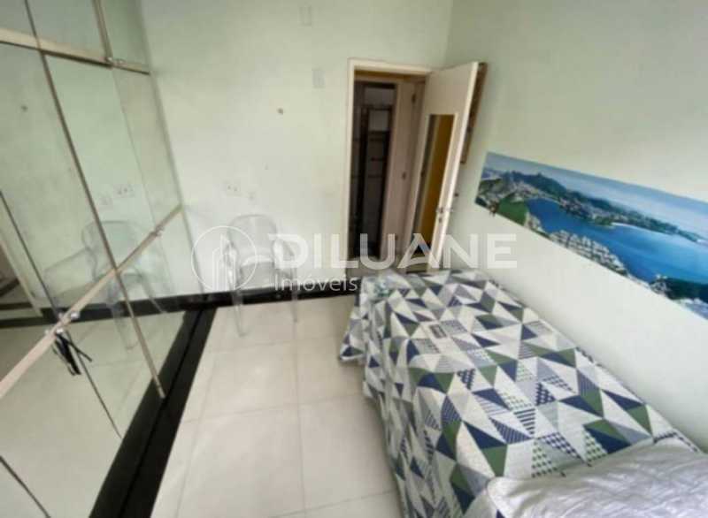 Apartamento à venda com 2 quartos, 77m² - Foto 19