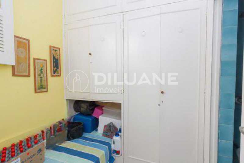 Apartamento à venda com 2 quartos, 86m² - Foto 13