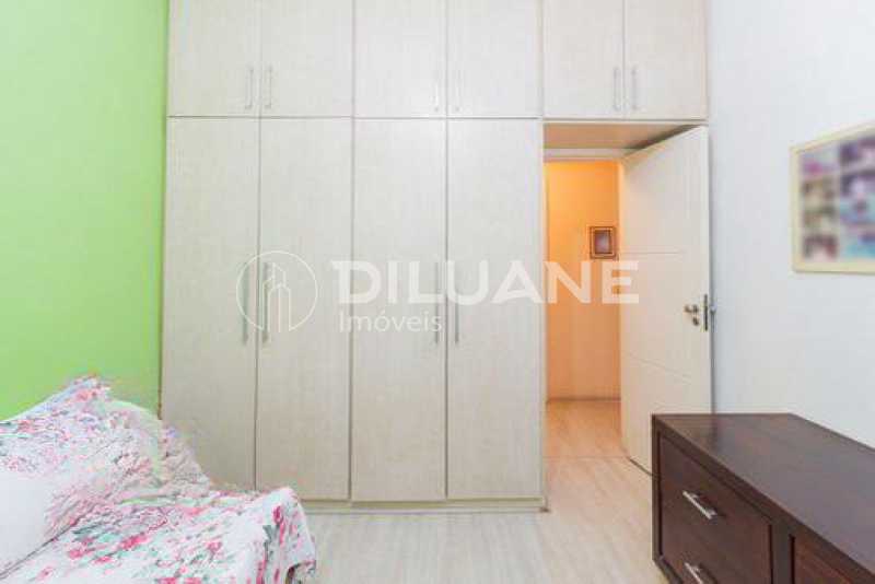 Apartamento à venda com 2 quartos, 86m² - Foto 20