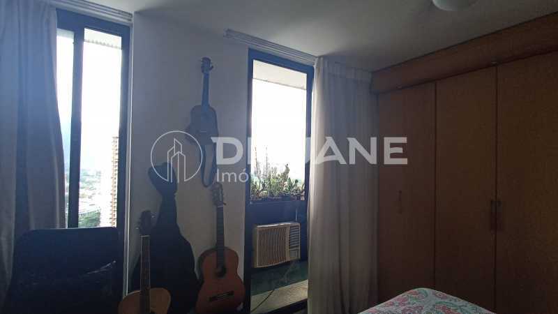 Apartamento à venda com 2 quartos, 103m² - Foto 15