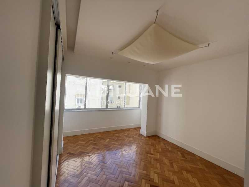 Apartamento à venda com 3 quartos, 300m² - Foto 31