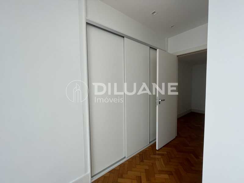 Apartamento à venda com 3 quartos, 300m² - Foto 39