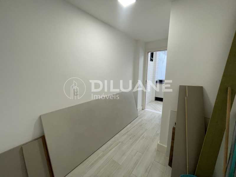 Apartamento à venda com 3 quartos, 300m² - Foto 44