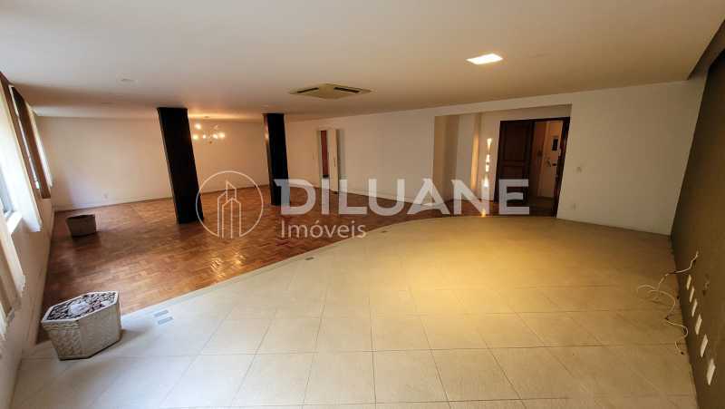 Apartamento à venda com 4 quartos, 280m² - Foto 2