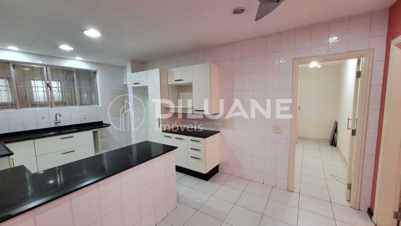 Apartamento à venda com 4 quartos, 280m² - Foto 23