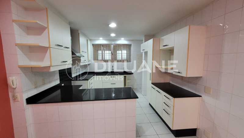 Apartamento à venda com 4 quartos, 280m² - Foto 24