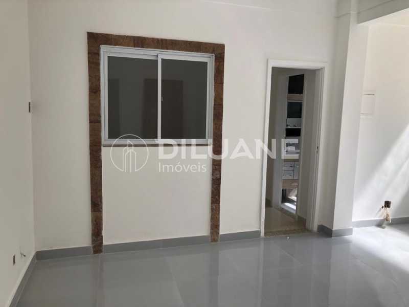 Apartamento à venda com 2 quartos, 100m² - Foto 13