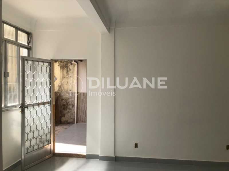 Apartamento à venda com 2 quartos, 100m² - Foto 15