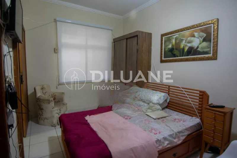 Apartamento à venda com 2 quartos, 60m² - Foto 6