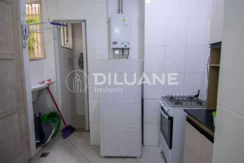 Apartamento à venda com 2 quartos, 60m² - Foto 19