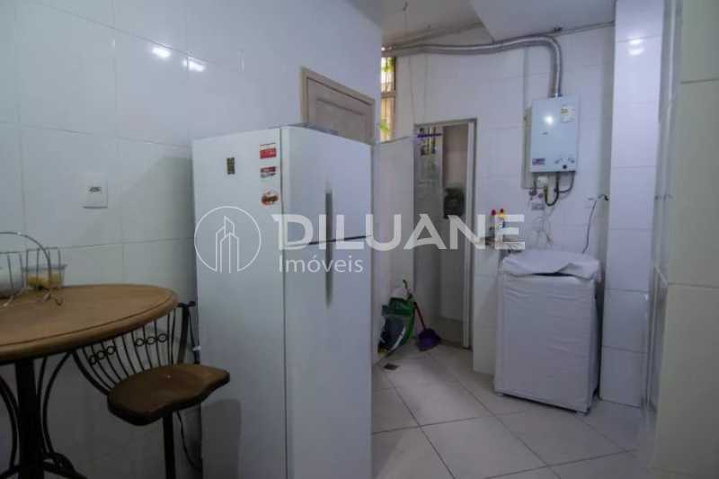 Apartamento à venda com 2 quartos, 60m² - Foto 15