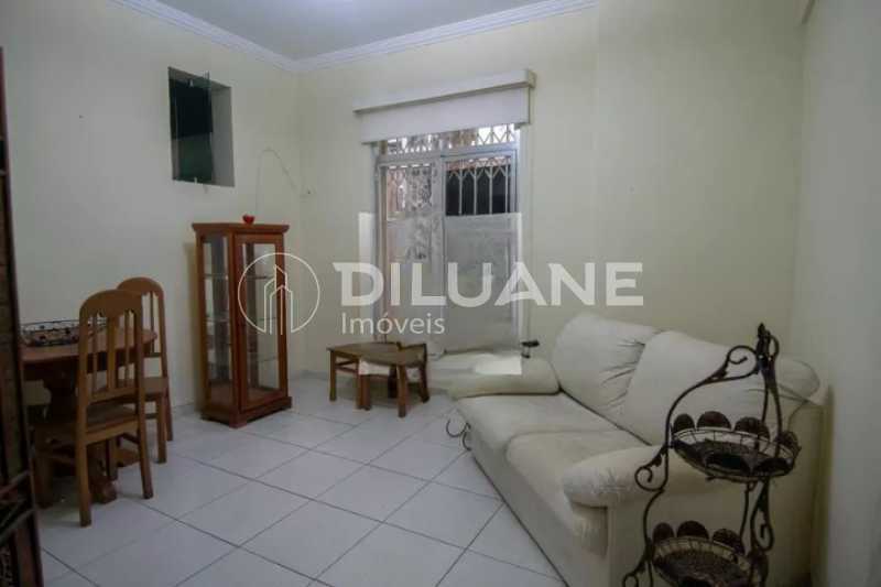 Apartamento à venda com 2 quartos, 60m² - Foto 2