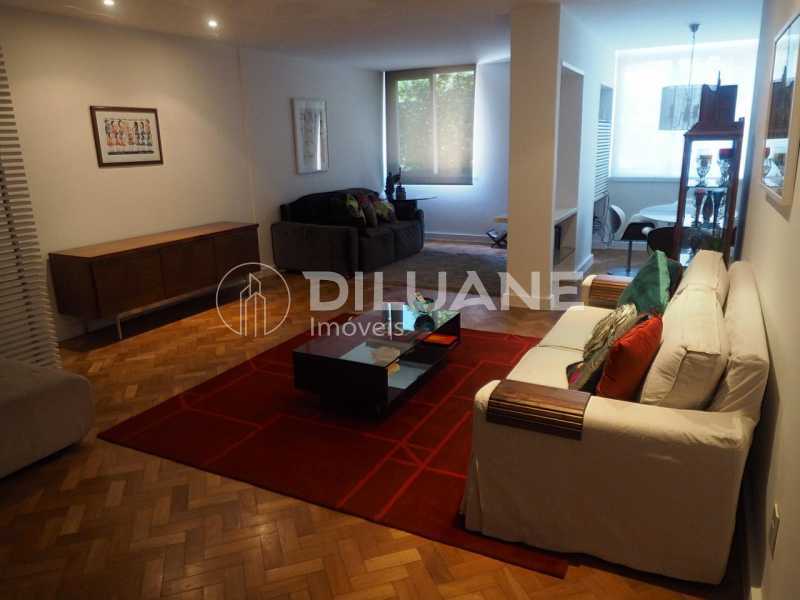 Apartamento à venda com 2 quartos, 143m² - Foto 1