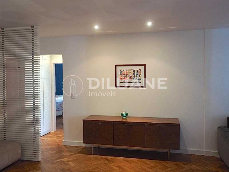 Apartamento à venda com 2 quartos, 143m² - Foto 7