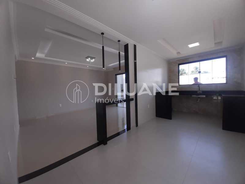 Casa à venda com 3 quartos, 102m² - Foto 13