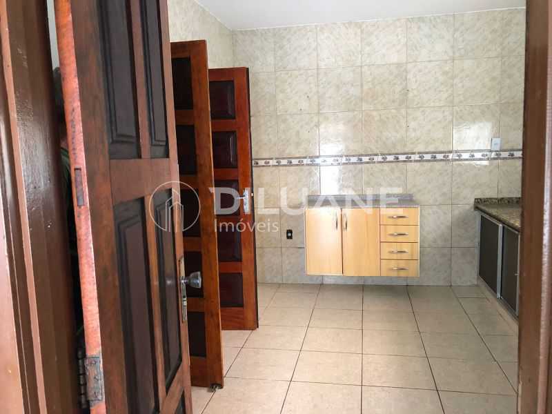 Casa à venda com 5 quartos, 140m² - Foto 5