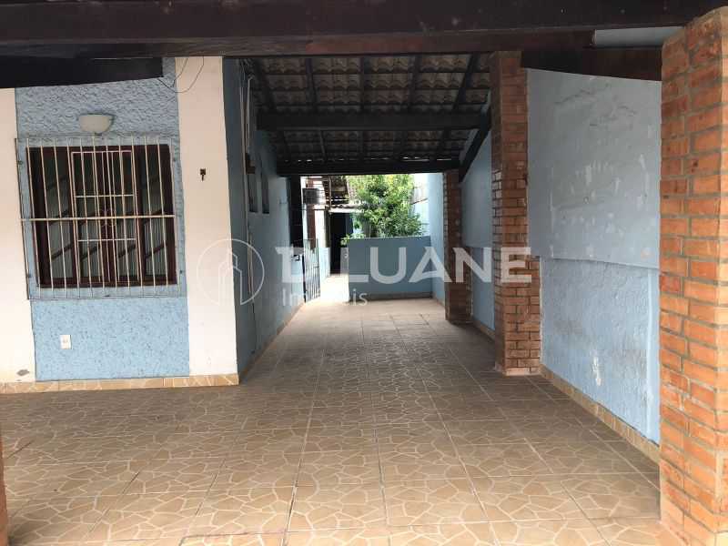 Casa à venda com 5 quartos, 140m² - Foto 13