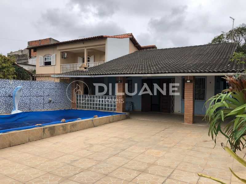 Casa à venda com 5 quartos, 140m² - Foto 21