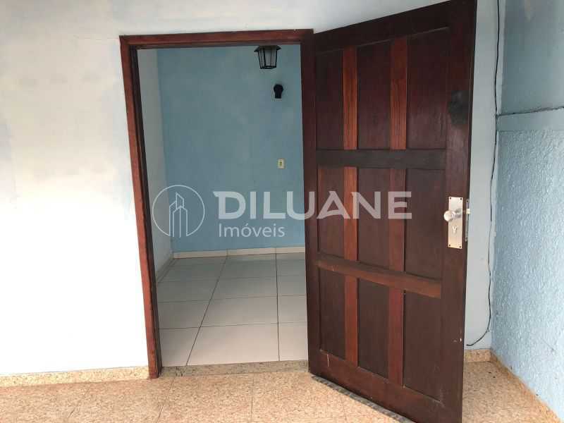 Casa à venda com 5 quartos, 140m² - Foto 42