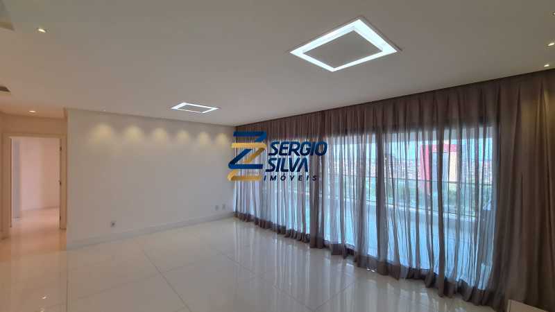 Apartamento à venda com 3 quartos, 175m² - Foto 4