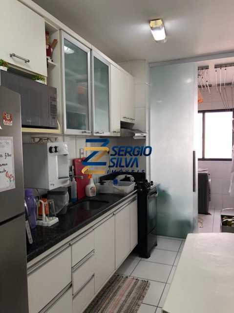 Apartamento à venda com 3 quartos, 93m² - Foto 12