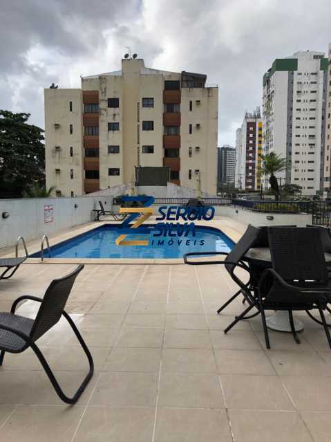 Apartamento à venda com 3 quartos, 93m² - Foto 2