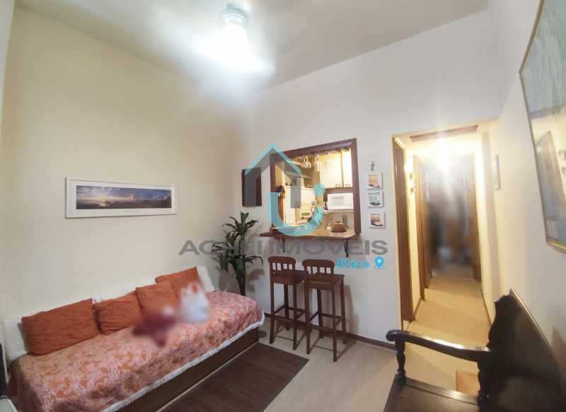 Apartamento à venda com 1 quarto, 32m² - Foto 1