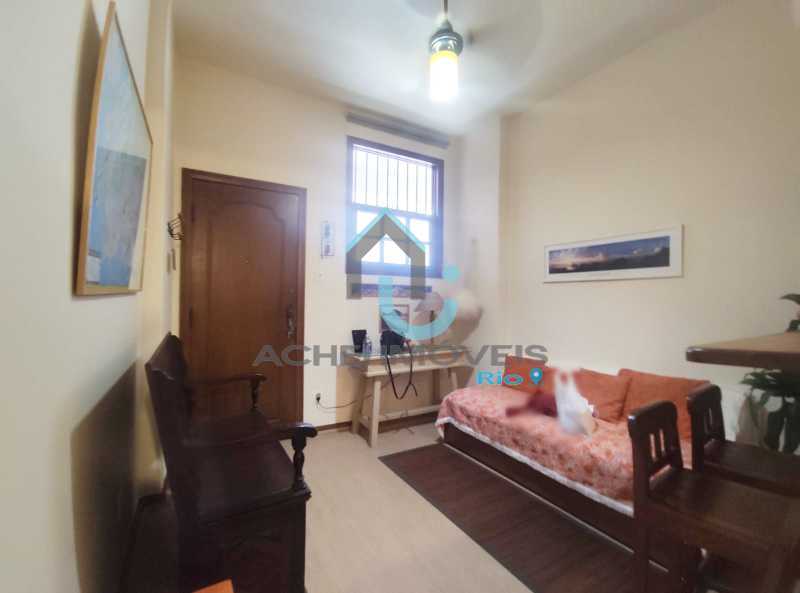 Apartamento à venda com 1 quarto, 32m² - Foto 2