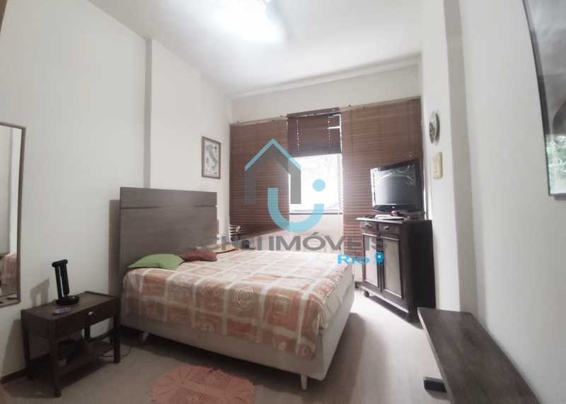 Apartamento à venda com 1 quarto, 32m² - Foto 8