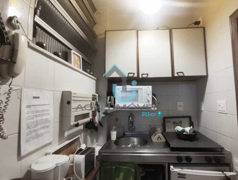 Apartamento à venda com 1 quarto, 32m² - Foto 12