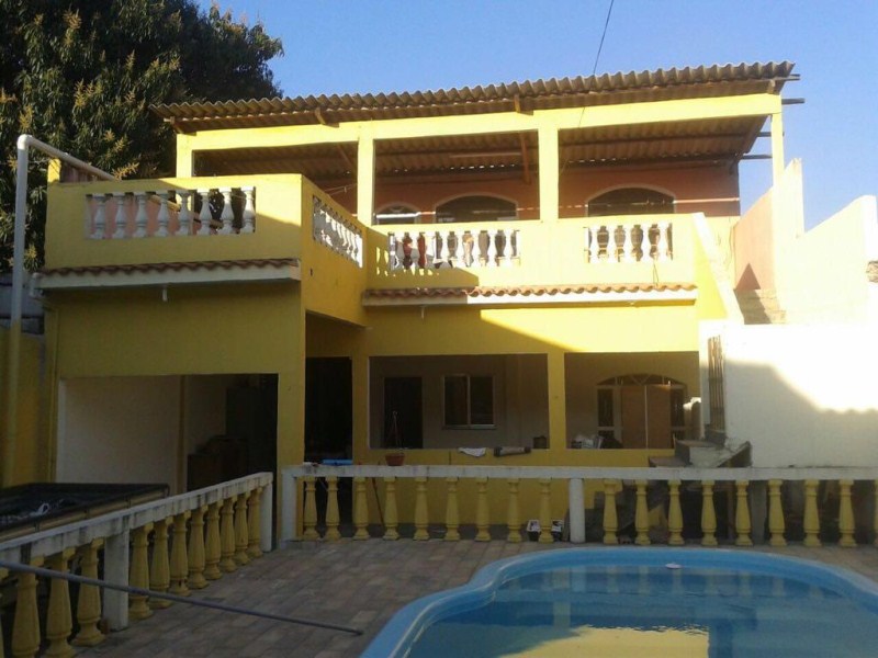 Casa à venda com 4 quartos, 306 - Foto 1