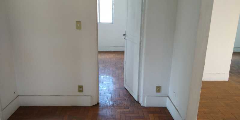 Apartamento à venda com 4 quartos, 131m² - Foto 9