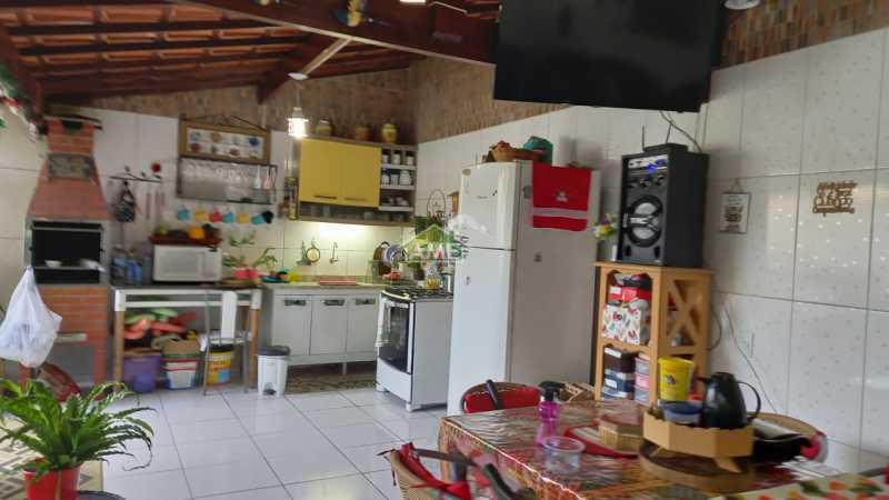 Casa de Condomínio à venda com 3 quartos, 140m² - Foto 4