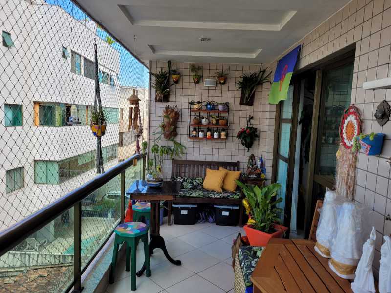 Apartamento à venda com 3 quartos, 97m² - Foto 18