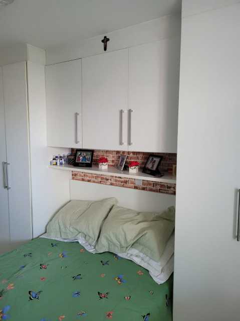 Apartamento à venda com 3 quartos, 97m² - Foto 19