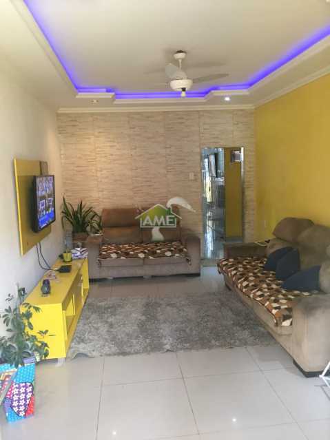 Casa à venda com 3 quartos, 200m² - Foto 1