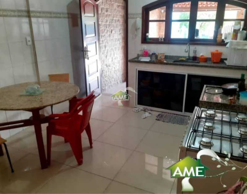 Casa à venda com 3 quartos, 250m² - Foto 15