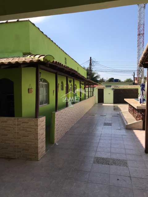 Casa à venda com 4 quartos, 260m² - Foto 2