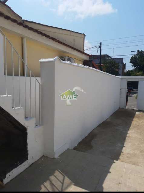 Casa à venda com 2 quartos, 140m² - Foto 2