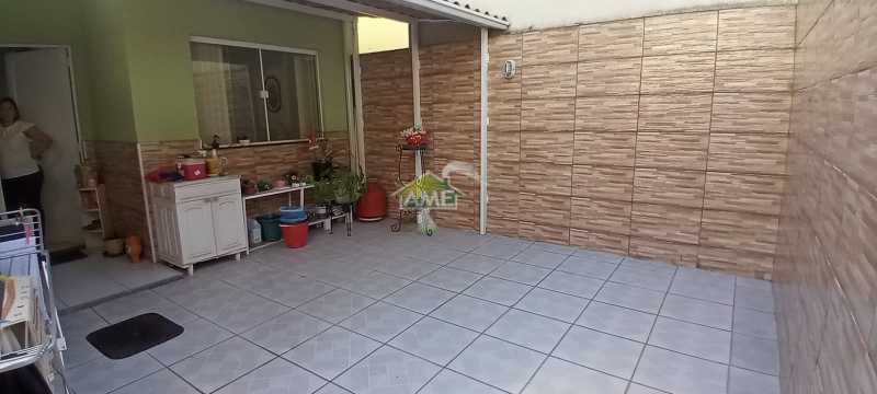 Casa à venda com 3 quartos, 100m² - Foto 12