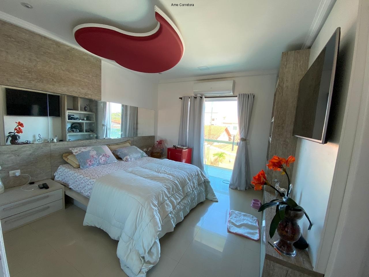 Casa à venda com 3 quartos, 250m² - Foto 16