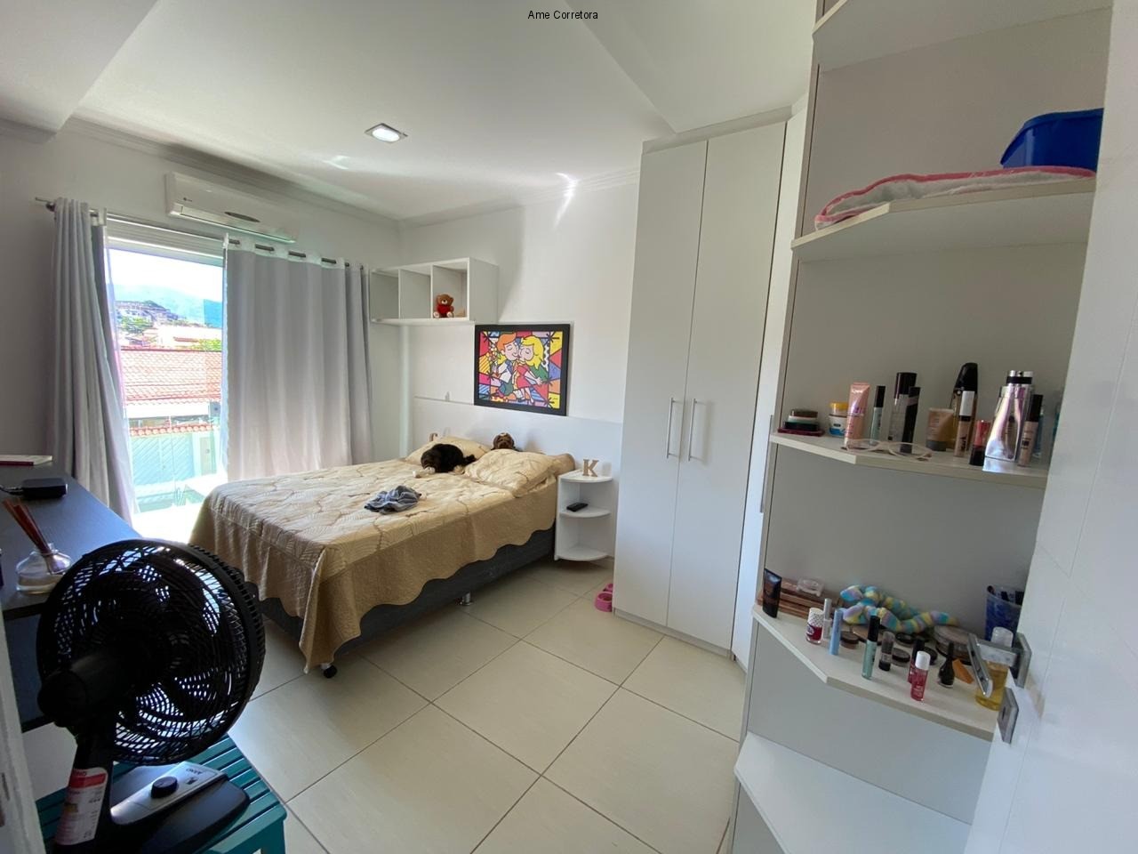 Casa à venda com 3 quartos, 250m² - Foto 17