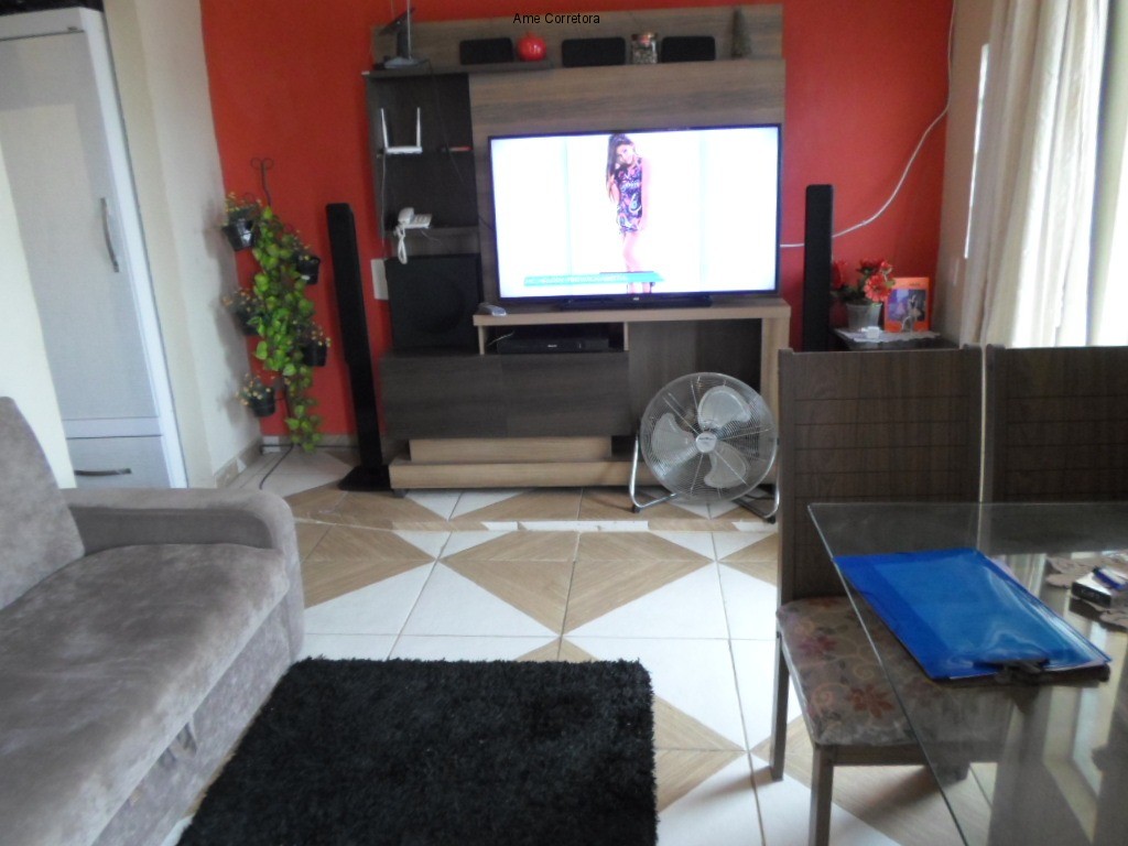 Casa à venda com 1 quarto, 1m² - Foto 1