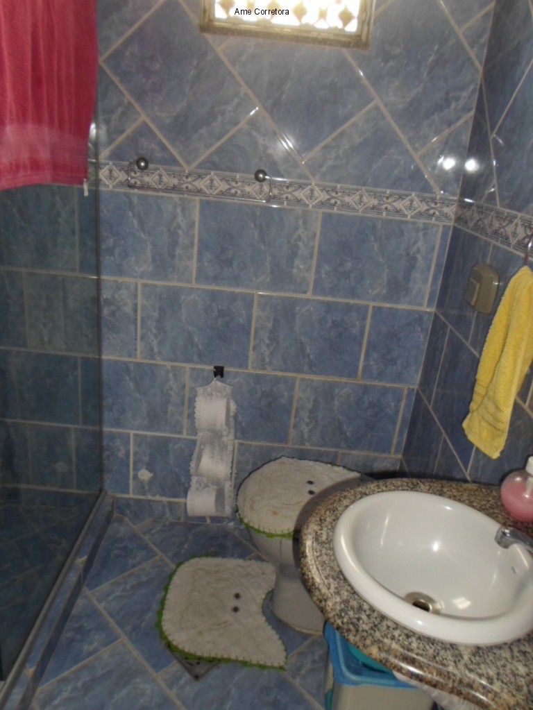 Casa à venda com 5 quartos, 200m² - Foto 16