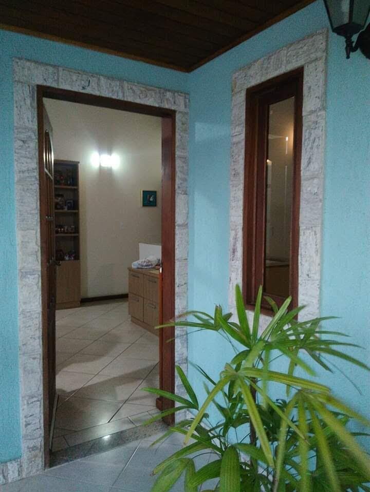 Casa à venda com 2 quartos, 130m² - Foto 2