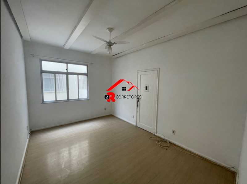 Apartamento à venda com 2 quartos, 66m² - Foto 1