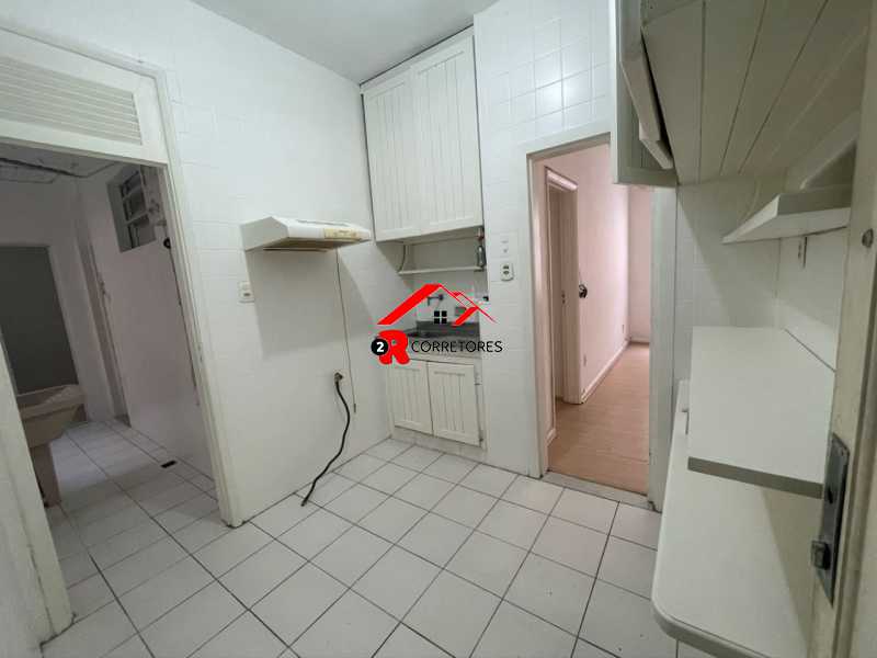 Apartamento à venda com 2 quartos, 66m² - Foto 10