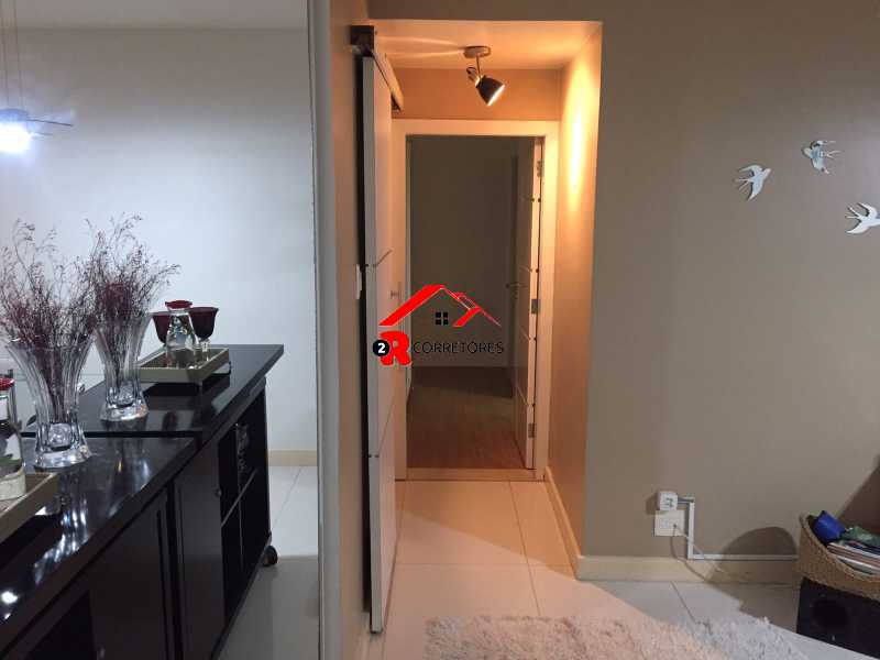 Apartamento à venda com 3 quartos, 108m² - Foto 2