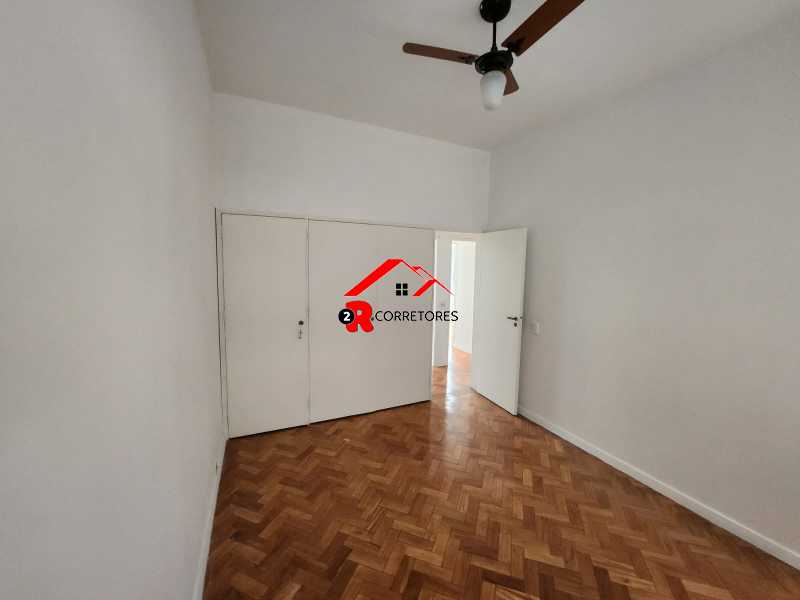 Apartamento à venda com 3 quartos, 128m² - Foto 14